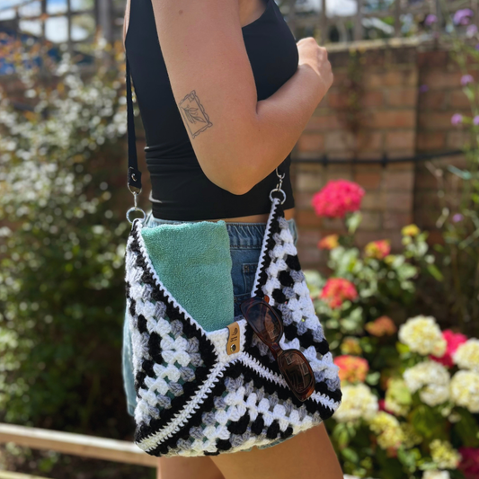 Handmade Crochet Acrylic Granny Square Crossbody Bag in Black, Grey & White size Small