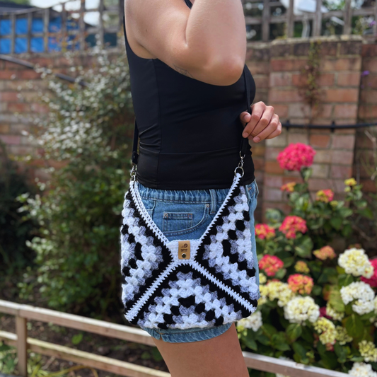 Handmade Crochet Acrylic Granny Square Crossbody Bag in Black, Grey & White size Small
