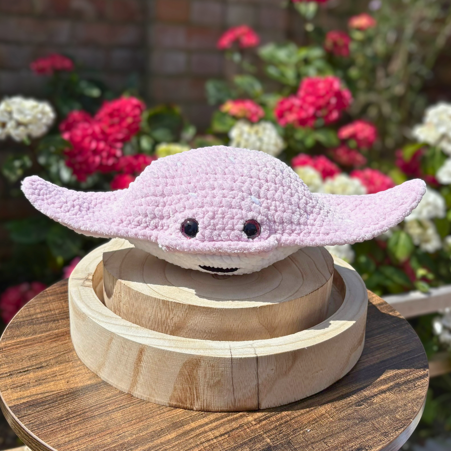 Crochet Chenille Large Stingray in Pink